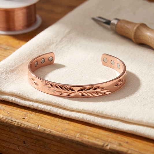 Bracelet en cuivre lunaire de Colette, photo 1